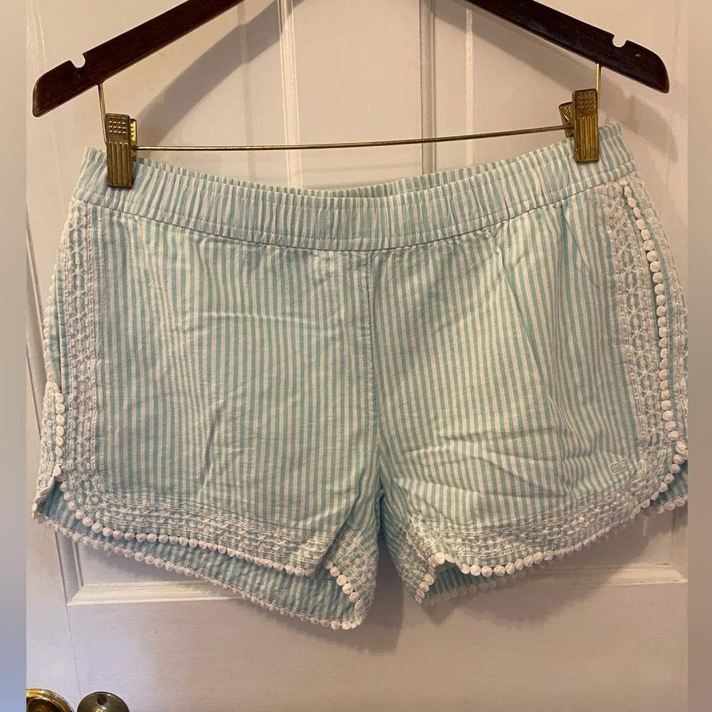 Vineyard Vines Light Blue Striped Pull On Shorts with Embroidery size S